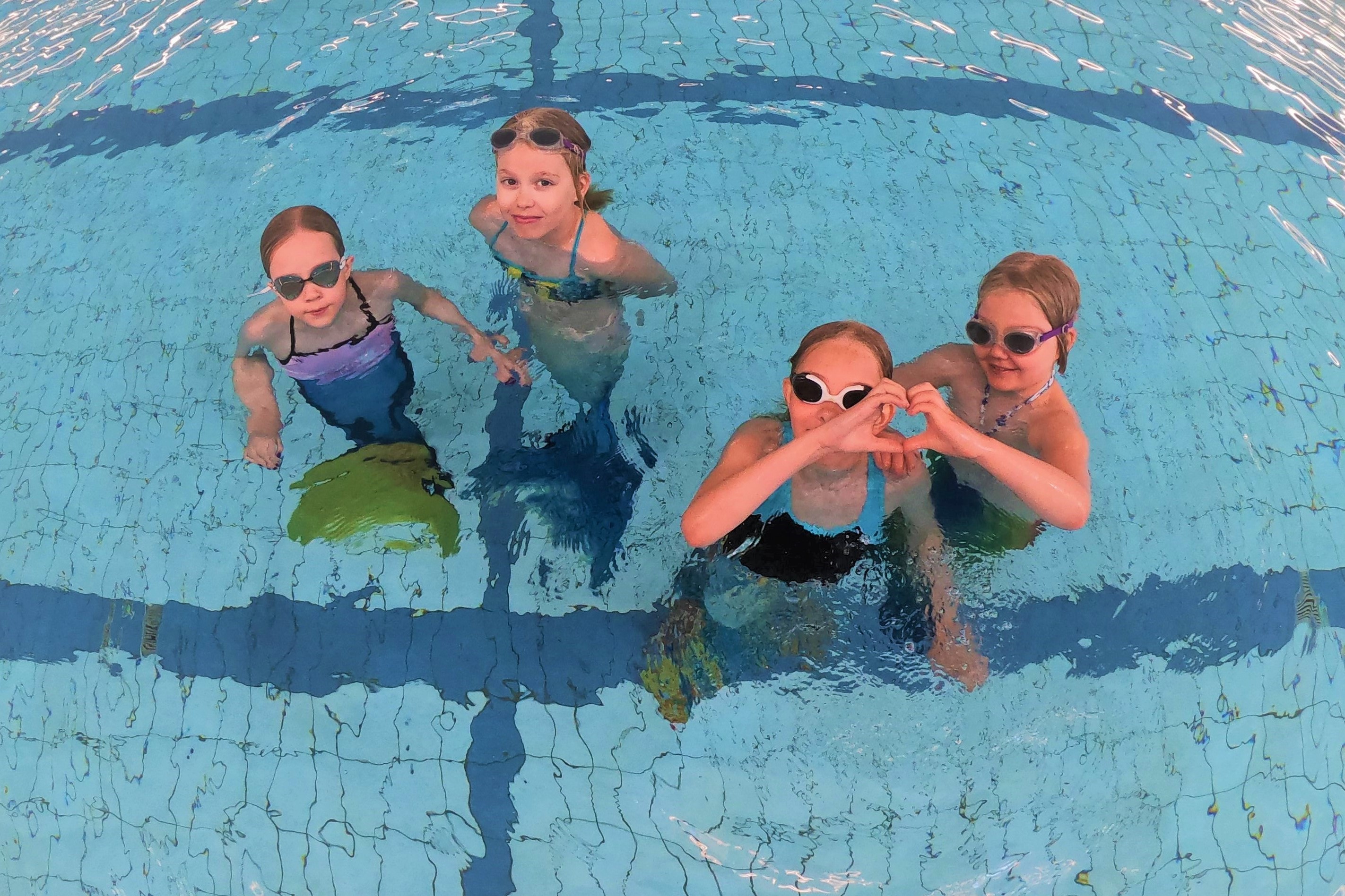 Merenneitouimareita.