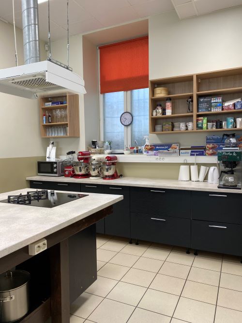 Koulun tiloja ja pintoja