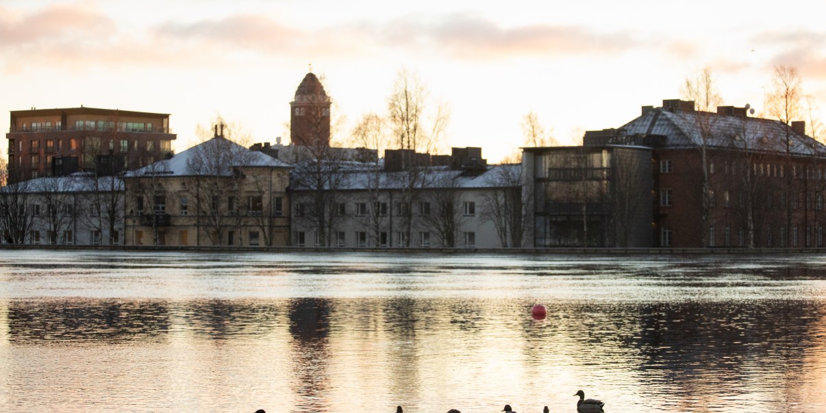 Oululaisia rakennuksia