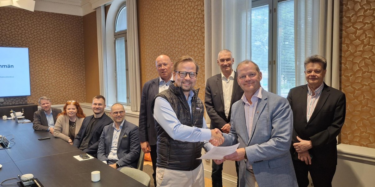 Oulun Kasvuyritysryhmä luovutti aloitteensa Oulun kaupungille