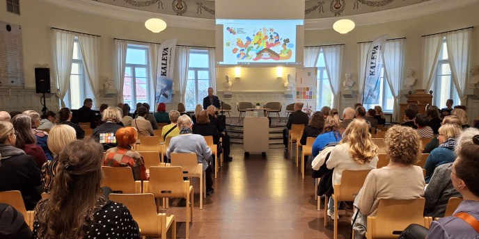 Kampanjan aloistustilaisuus Oulun kirjamessuilla