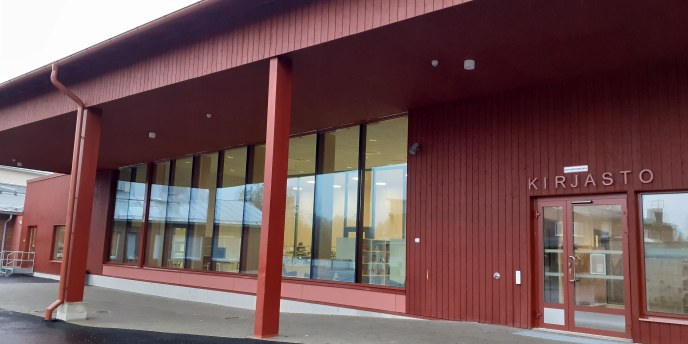 Punainen puurakennus