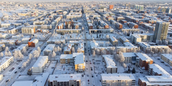 Talvinen ilmakuva Heinäpään kaupunginosasta.
