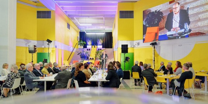 Oulun yliopisto kutsuu entiset opiskelijat kotiin Alumnipäivänä – monelle yliopistolaiselle jo perinne