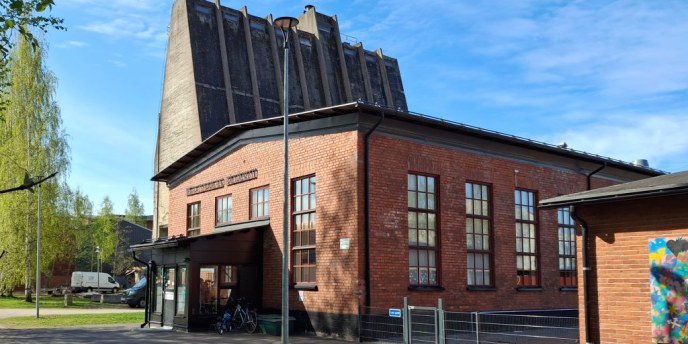 Talot kertovat -sarjassa esitellään Meri-Toppilan päiväkodin rakennushistoriaa osana Alvar Aalto -viikkoa