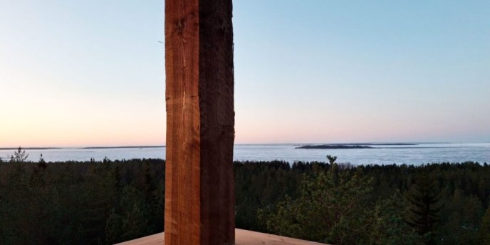 Virpiniemen Runtelinharjun näköalatornista upea näkymä Perämerelle – torni sai sysäyksen kaupunkilaisten aloitteesta