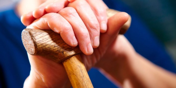 Sunnuntaina käynnistyvä Yhteisvastuukeräys auttaa ikäihmisiä – Oulun seurakunnat järjestävät virkistyspäiviä