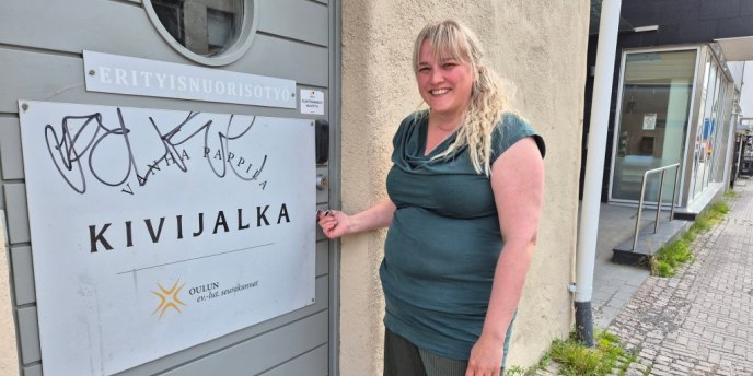 Oulun seurakunnat käynnistää maksuttoman keskusteluavun 65 vuotta täyttäneille – vastaanotolle ilman ajanvarausta