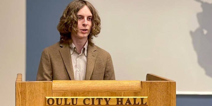 Nuorisovaltuusto saa aloite­oikeuden kaupungin­valtuustossa: ”Valtava askel kohti oikeasti nuoriso­myönteistä kuntaa”