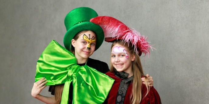 Lasten oma teatteripäivä kutsuu leikkimään ja kokemaan Oulun teatterin taikaa