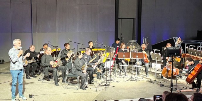 Rumon Gamba jatkaa Oulu Sinfonian luotsina – ylikapellimestarin sopimus jatkuu 2028 loppuun