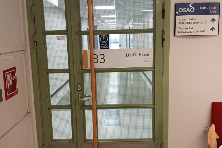 B-ovesta TUVAn ja aikuisten perusasteen tiloihin