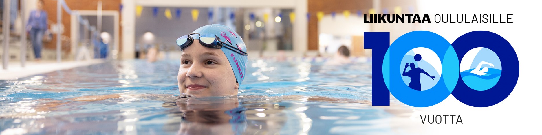Tyttö uimassa. Liikuntaa oululaisille 100 vuotta.