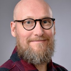 Yhteystietoon liitetty kuva