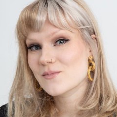 Yhteystietoon liitetty kuva