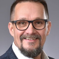 Yhteystietoon liitetty kuva