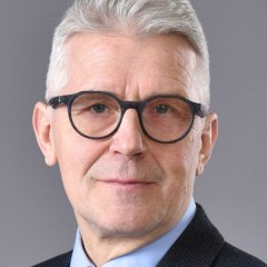 Yhteystietoon liitetty kuva