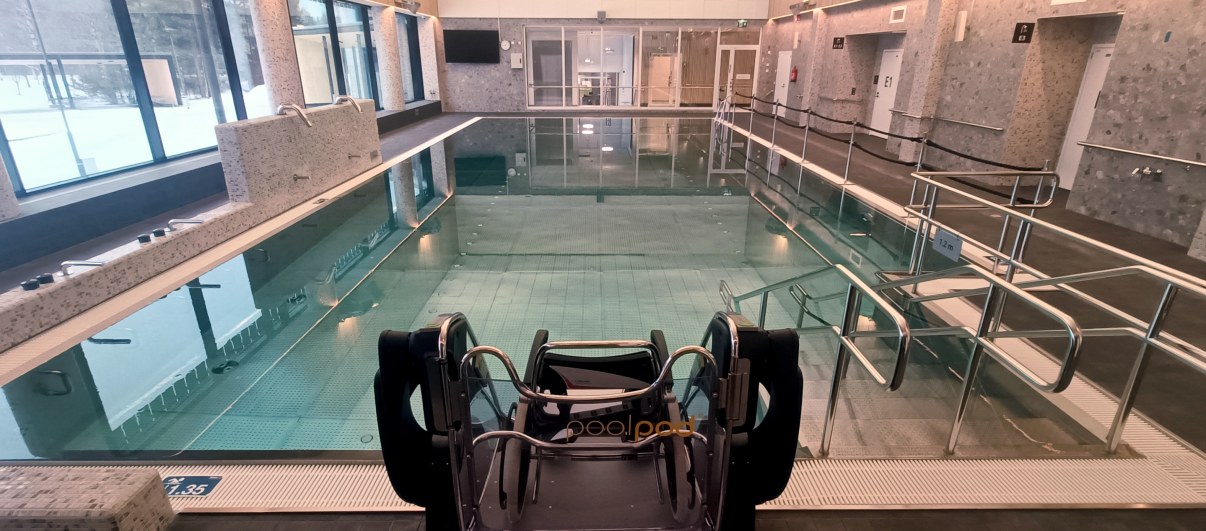 Linnanmaan uimahalli monitoimiallas