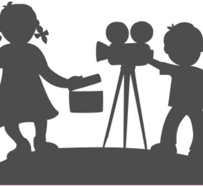 kuvassa kaksi hahmoa kameravälineistön kanssa