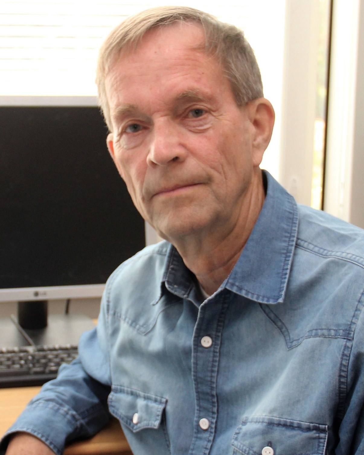 Tietokirjailija Pekka Anttinen