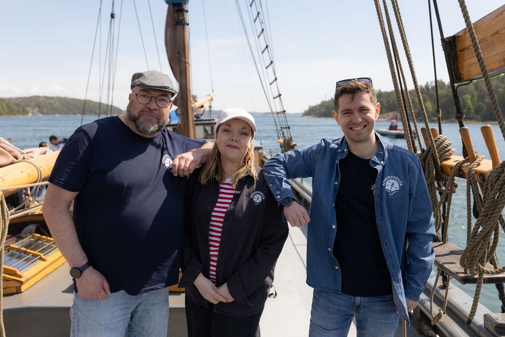 Kuvassa projektin navigaattorit: Jussi Tomberg, Vilma Nikkanen ja Pietu Niinimäki